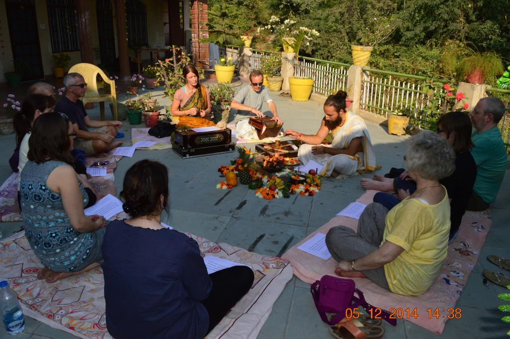 Hotel Rishikesh Sadan A Yoga & Spritual Retreat Tapovan Esterno foto