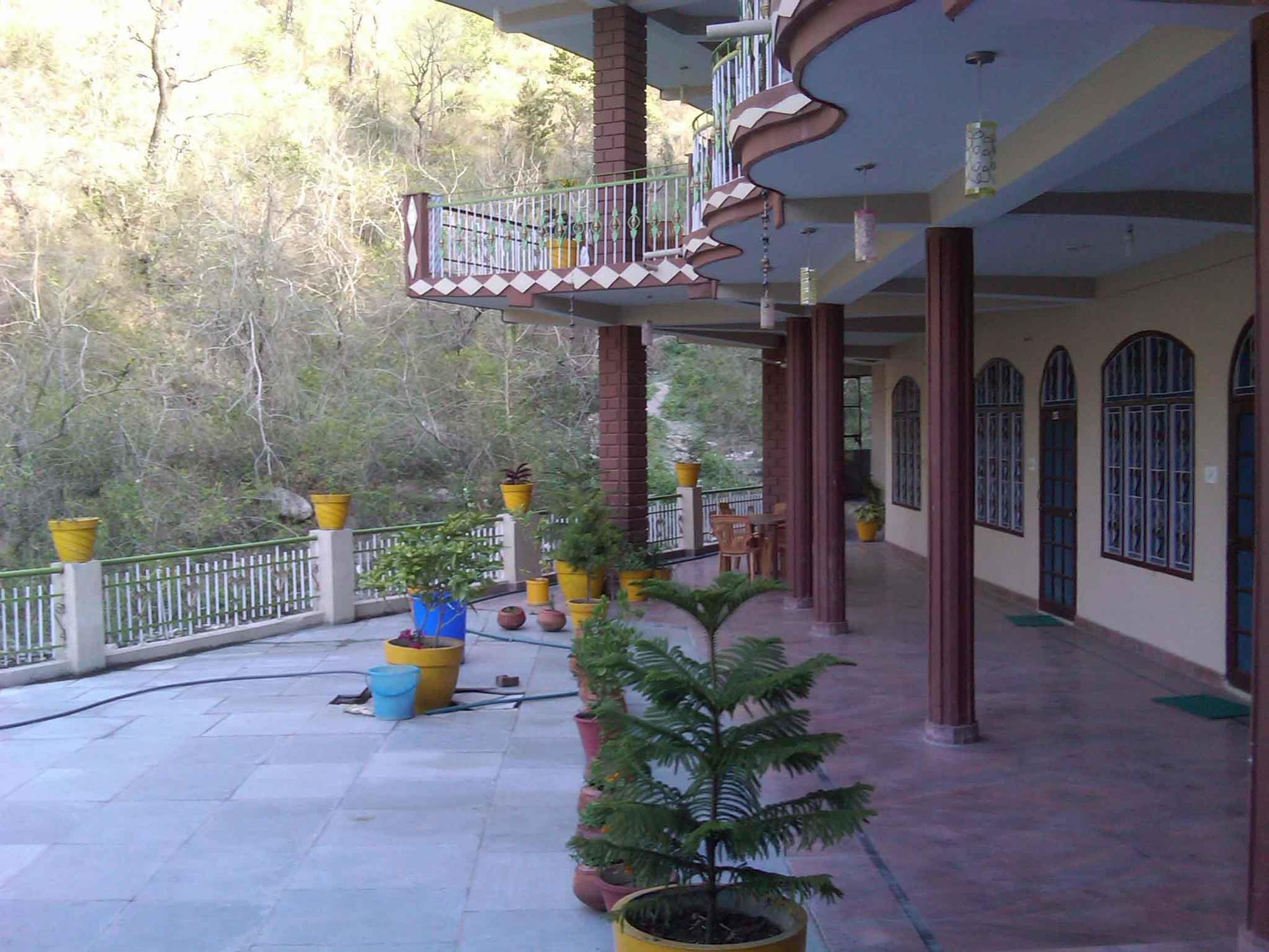 Hotel Rishikesh Sadan A Yoga & Spritual Retreat Tapovan Esterno foto